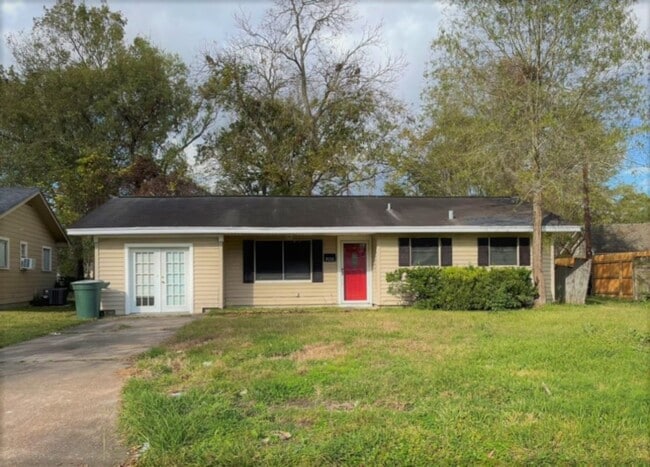 Primary Photo - 5030 Stardust Dr