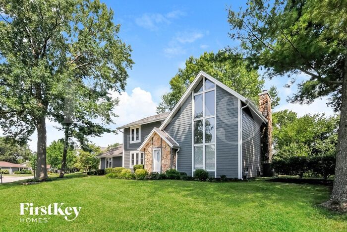 Primary Photo - 28 Guyenne Dr