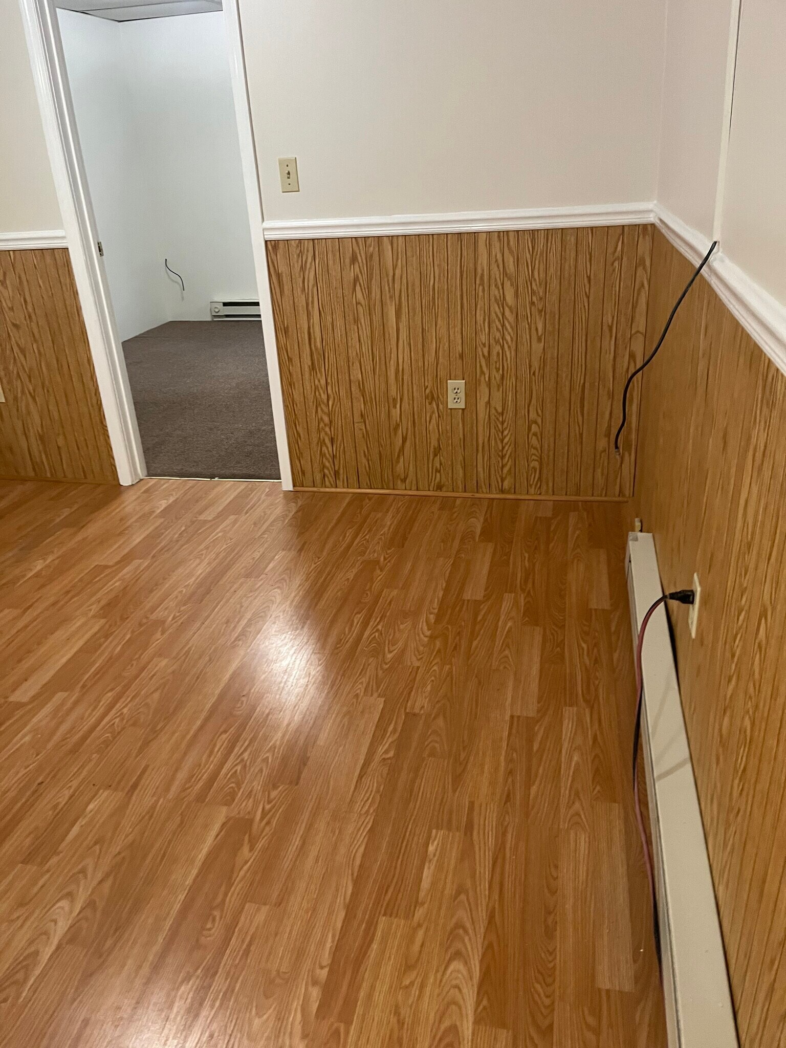 Living Room hard wood flooring. - 11 W Oak St