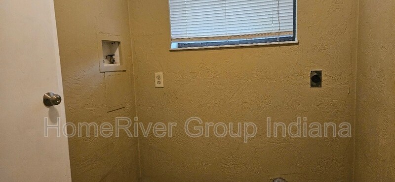 Building Photo - 1705 Michele Ln