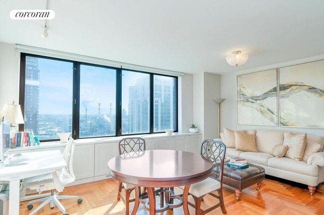 Building Photo - 422 E 72nd St