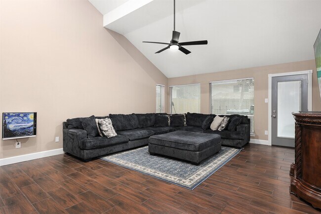 Building Photo - 1917 Endeavor Ct