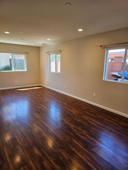 Building Photo - 6649 Cleon Ave