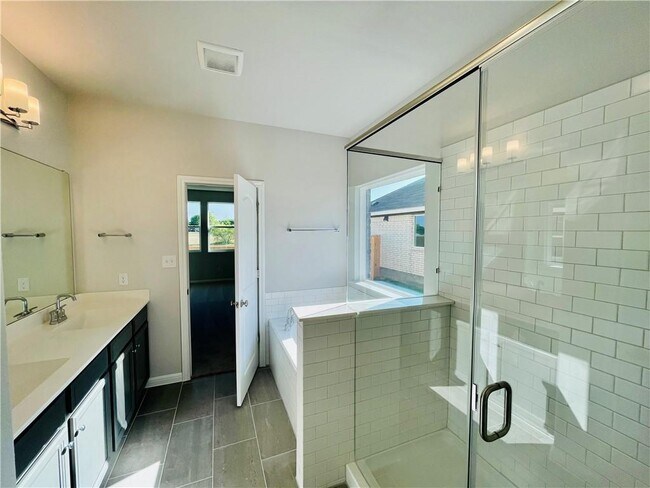 Building Photo - 12912 Cerro Castellan Trace