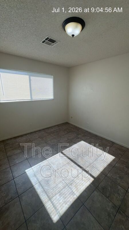 Building Photo - 2728 S Sallee Ct