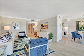 Building Photo - 2357 Gulf Shore Blvd N