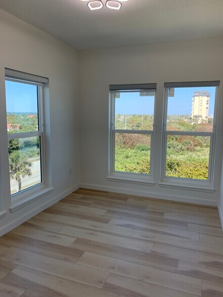 Building Photo - 3035 S Highway A1A