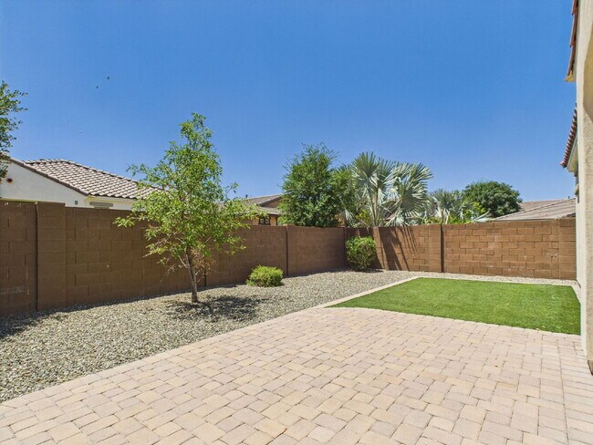 Building Photo - Resort Style Living in Eastmark