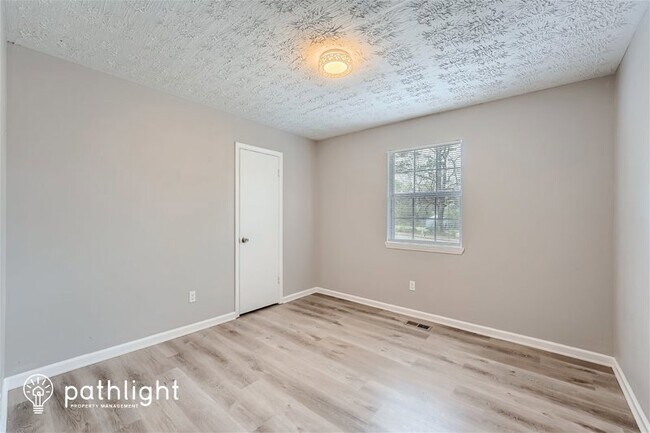 Building Photo - 4305 Treeline Way, Douglasville, GA, 30135