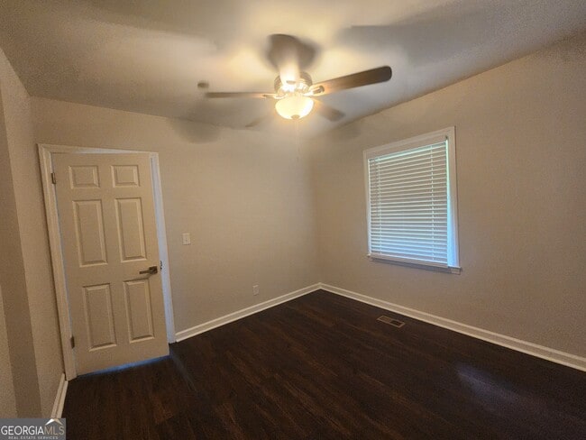 Building Photo - 4313 Sims St