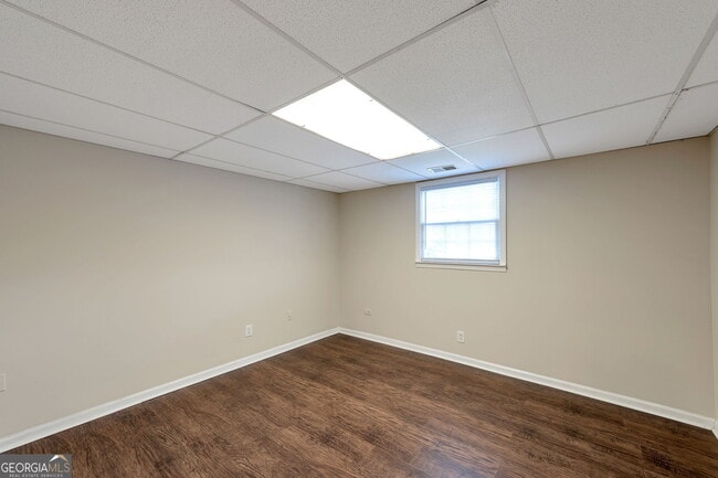 Building Photo - 3123 Calumet Pl NW