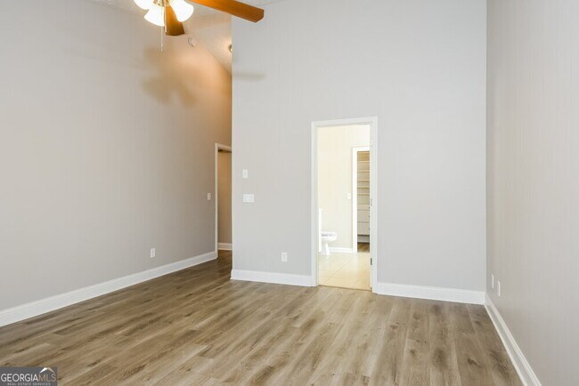 Building Photo - 3223 Deer Valley Dr NW