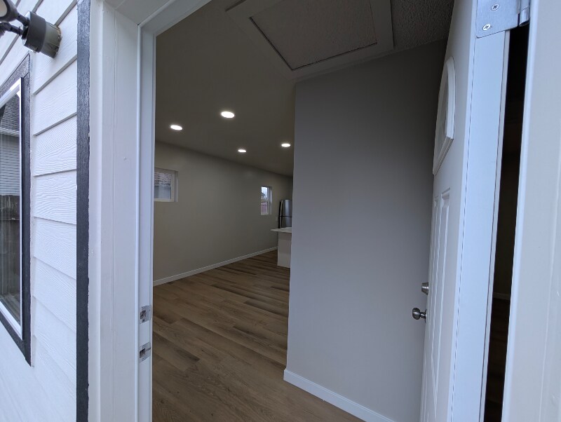 Building Photo - 1705 Lombard Ave