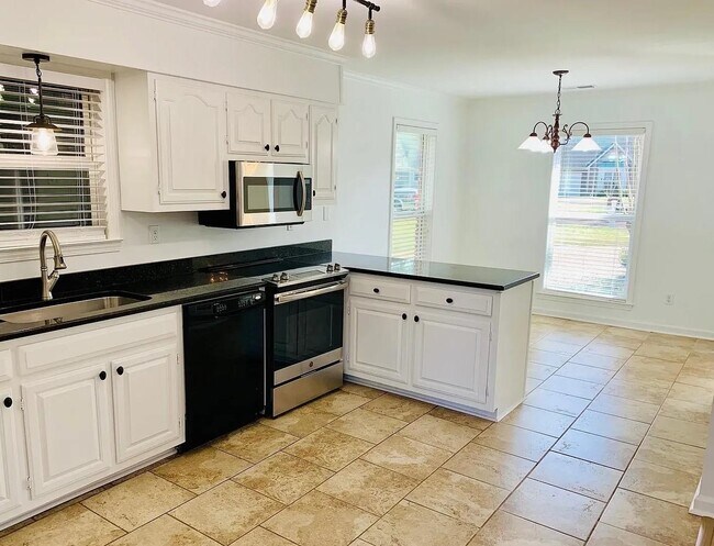 Building Photo - 1602 Bubbling Brook Dr