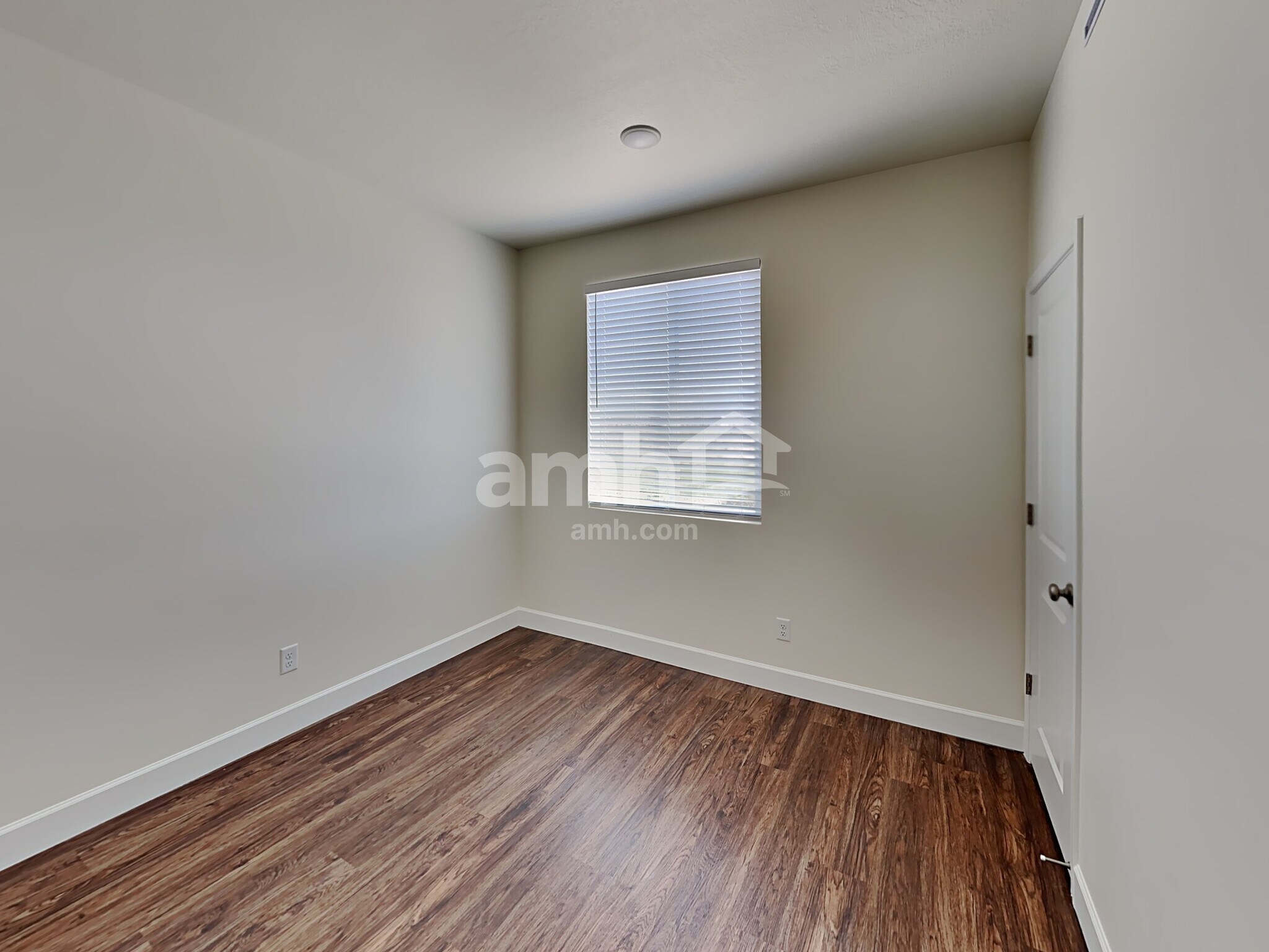 Building Photo - 3351 S 2580 W