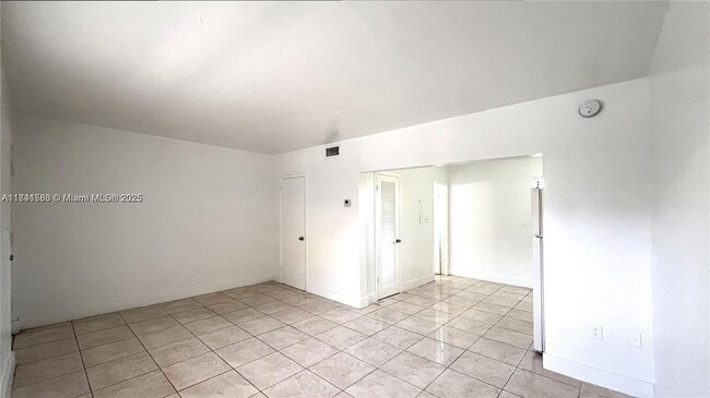 Building Photo - 3711 NW 24th Ave