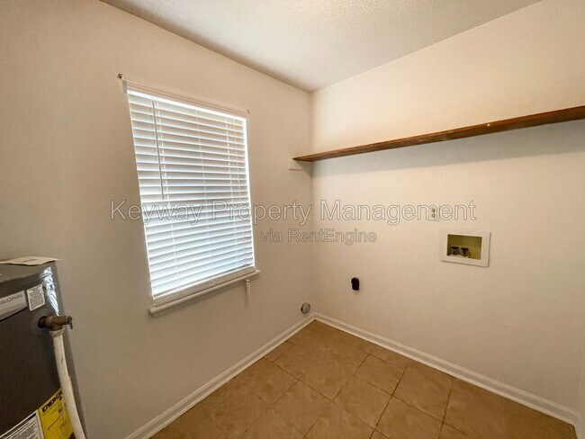 Building Photo - 2203 Sagemont Ct