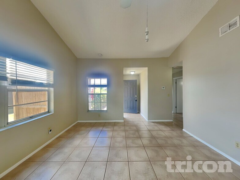 Building Photo - 13311 Laraway Dr