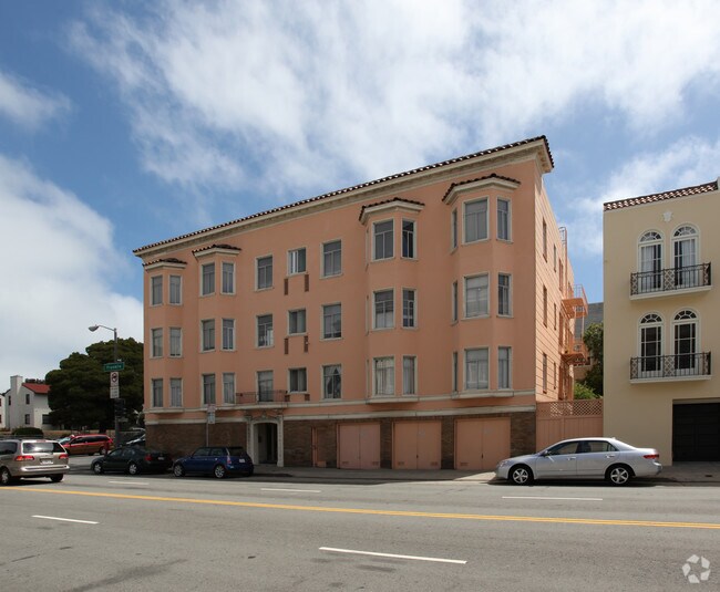 Building Photo - 3150 Franklin