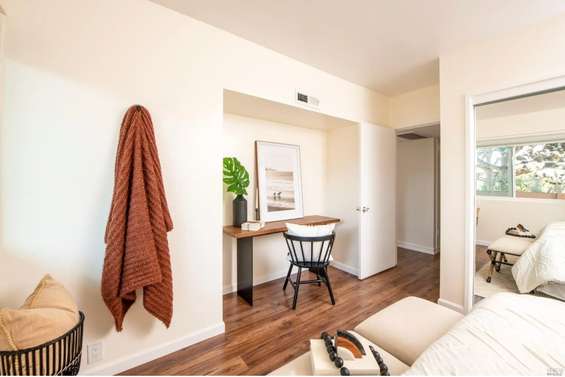 Building Photo - 290 Via Casitas