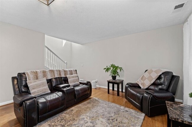 Building Photo - 6115 Riveroak Terrace