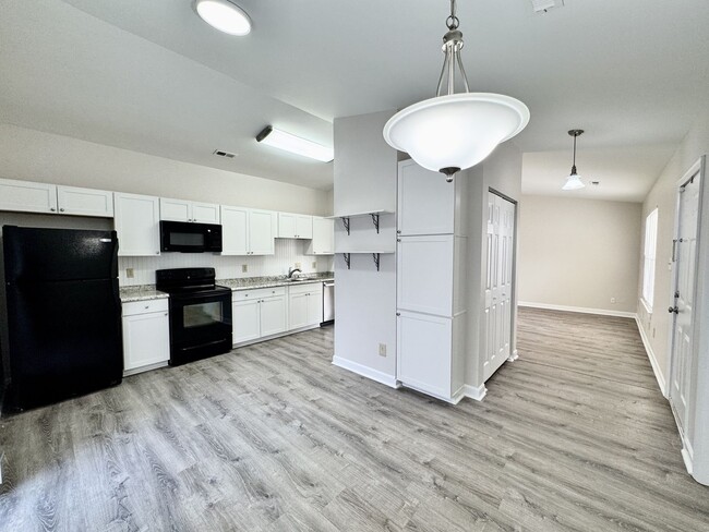 Building Photo - Updated & Ready 02-02-26! Adorable 3-Bedroom Ranch 4 Miles to Dam Neck Base & Oceana - HUGE Fence...