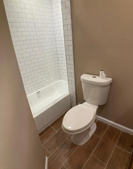 Building Photo - 2060 E Orleans St