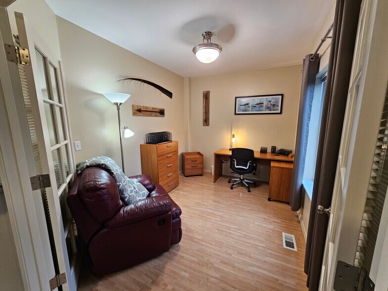 Building Photo - 3030 Lore Rd