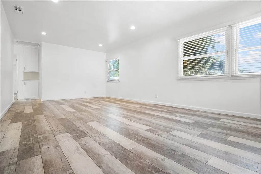 Building Photo - 1500 Voorhees Ave