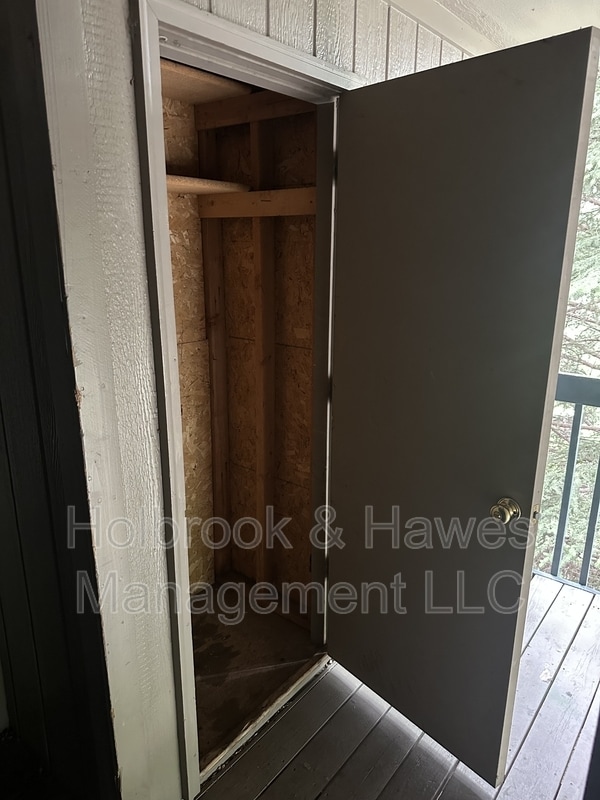 Building Photo - 4531 Boardwalk Dr