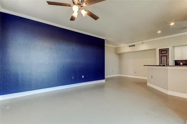 Building Photo - 9750 Lake Chase Island Way