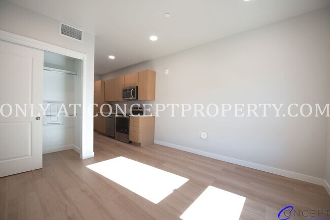 Building Photo - Discover Studio Crossing – The Latest in Upscale Park City Living