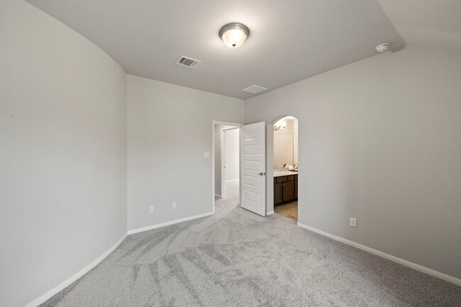 Building Photo - 3938 Avalon Ridge Dr