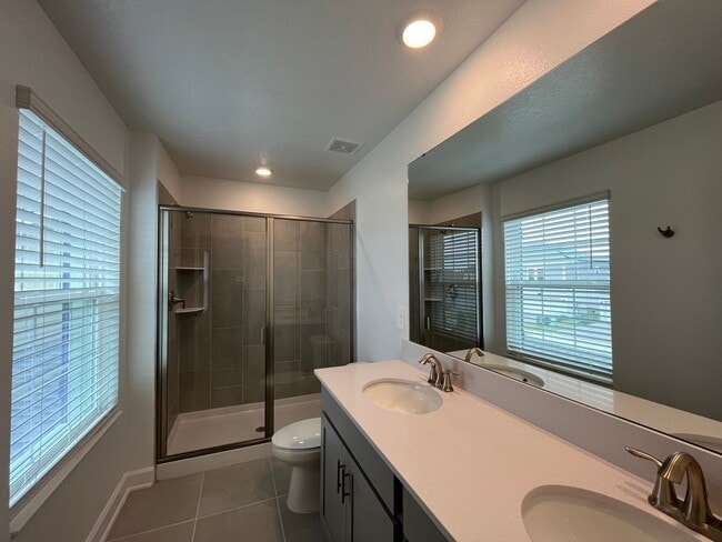 Building Photo - Townhome in Bridgewalk