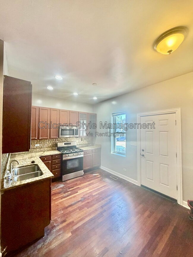 Building Photo - 5739 S Calumet Ave