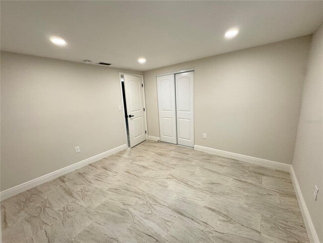 Building Photo - 4820 Shell Stream Blvd