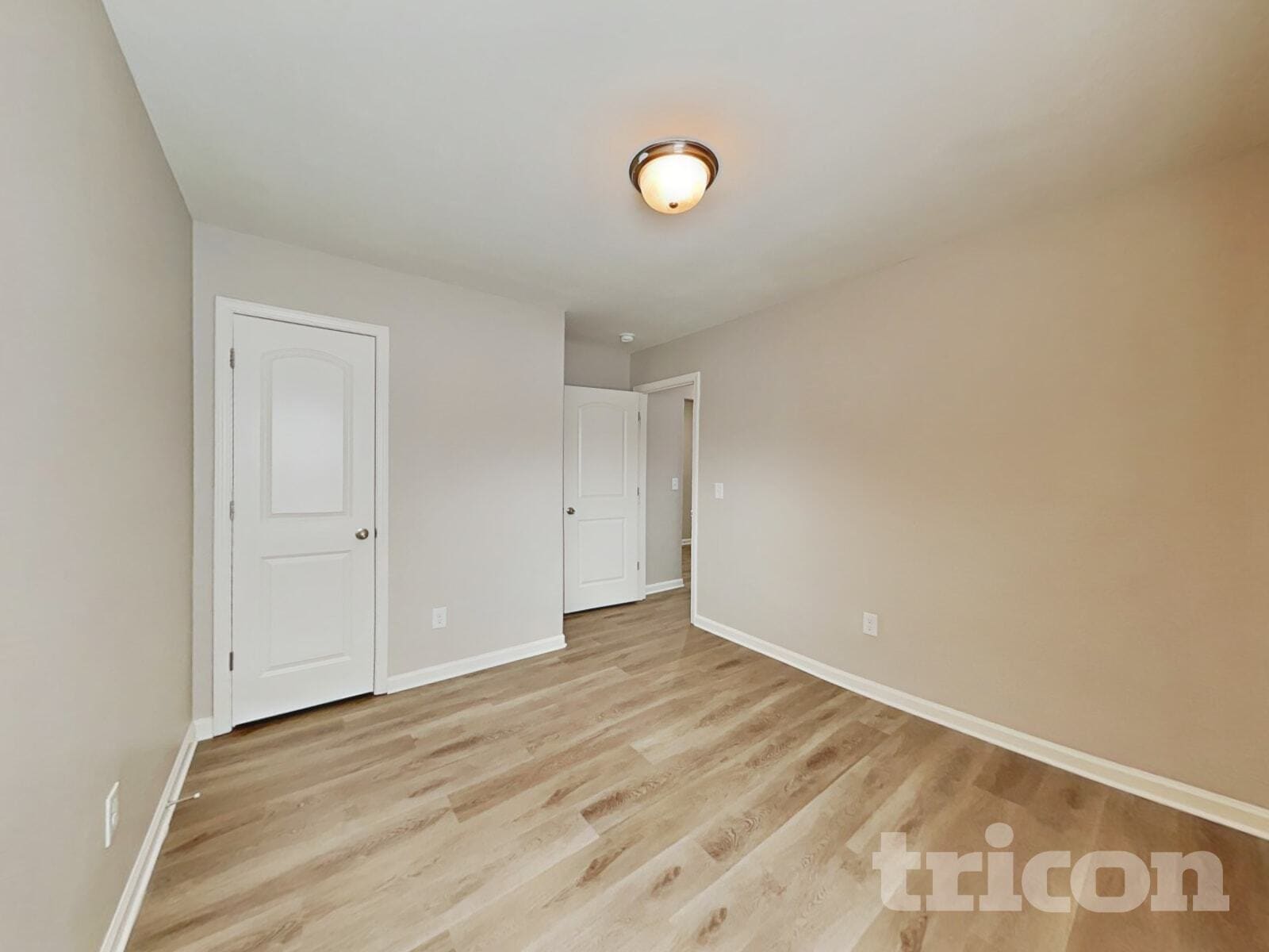 Building Photo - 1944 Pavilion Dr