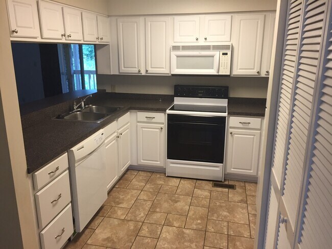 Building Photo - 662 Seawatch Cove