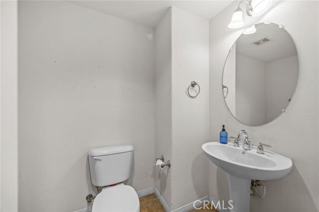 Building Photo - 1620 E 2nd St