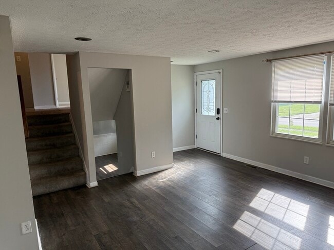 Building Photo - 10855 Penarth Dr