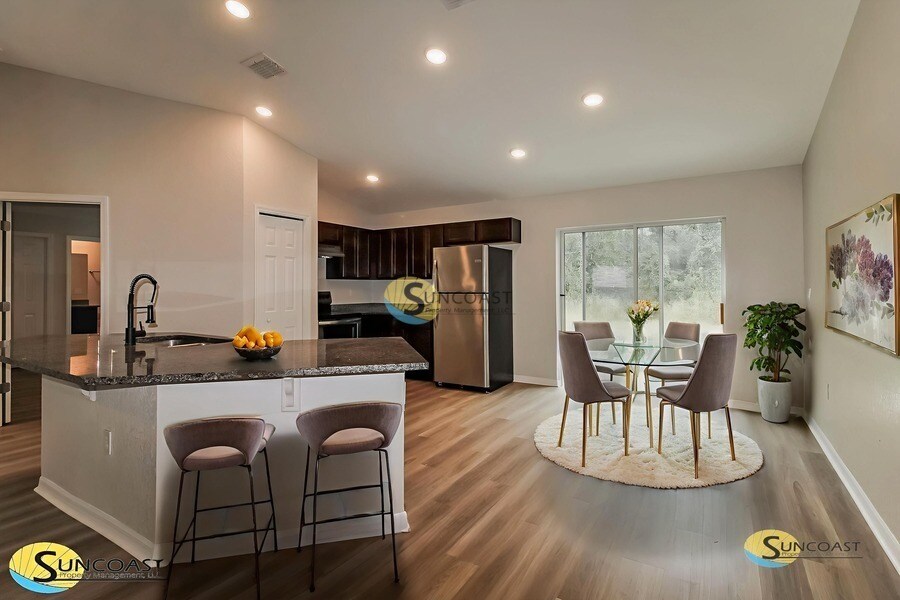 Building Photo - 5266 E Prentice Ln