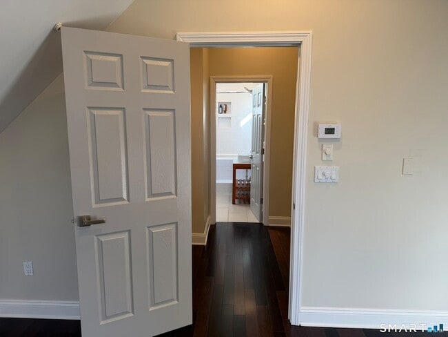 Building Photo - 67 Rockwell Ave