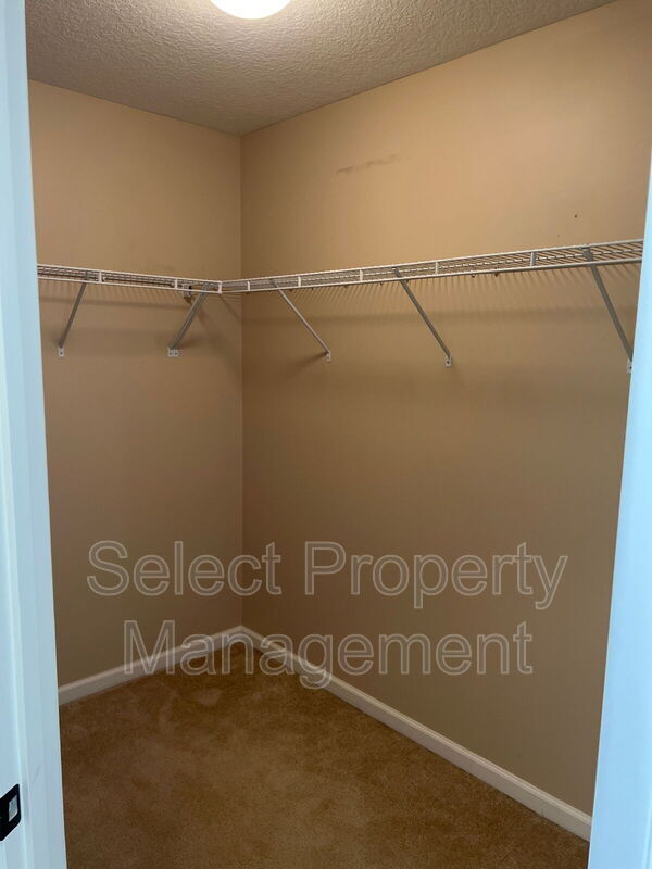 Building Photo - 12860 Starling Cove