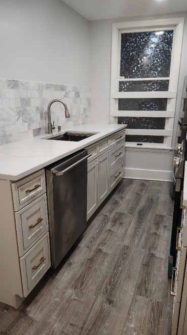 Building Photo - 11 Bath St