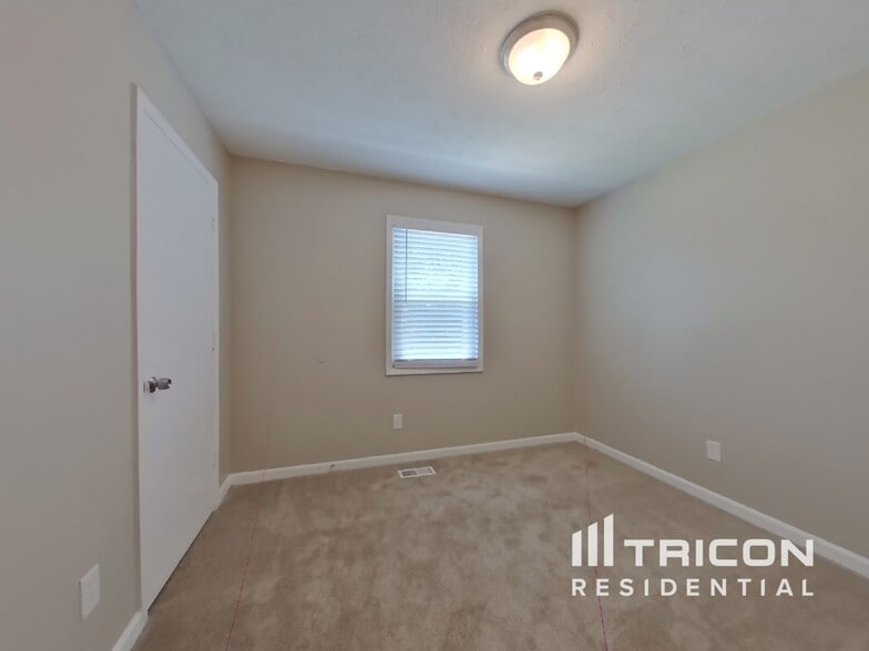 Building Photo - 3150 Colorado Dr