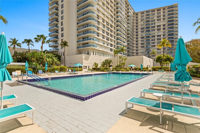 Building Photo - 3800 S Ocean Dr