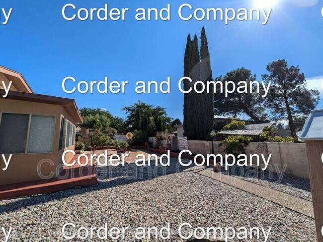 Building Photo - 8804 San Francisco Rd NE