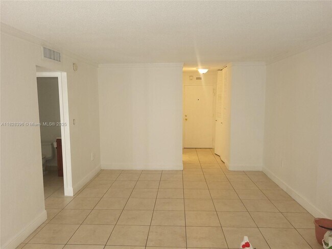 Building Photo - 1800 Sans Souci Blvd