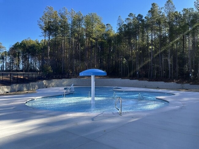 Building Photo - 127 Tourmaline Hl Dr