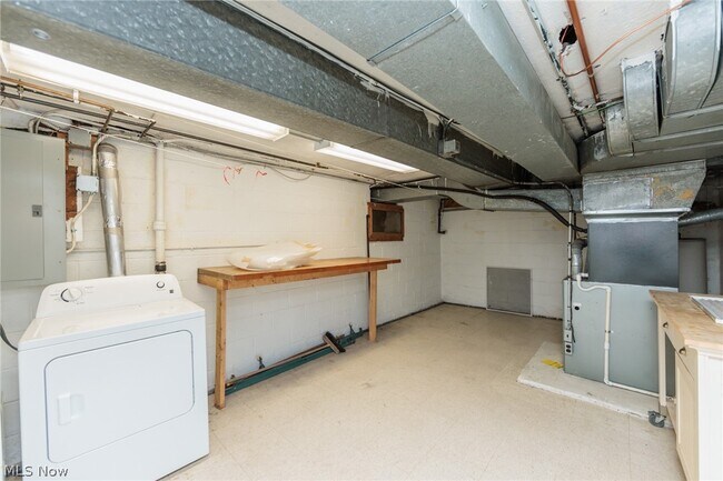 Building Photo - 4441 Baintree Rd